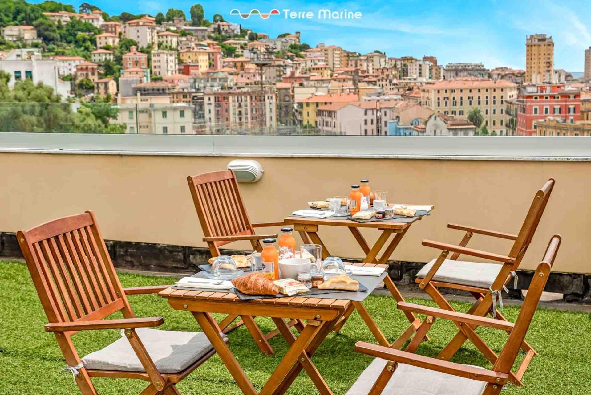 Italian House Cinque Terre, Terre Marine Bed & Breakfast ลาสเปเซีย ภายนอก รูปภาพ